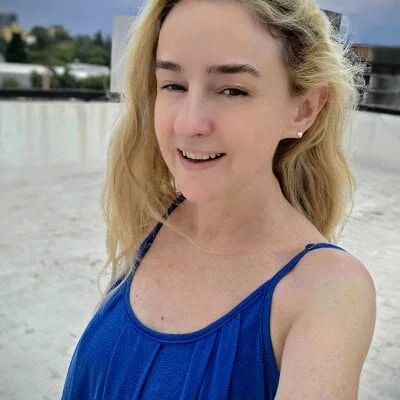 1Sweetnina Stripchat Model