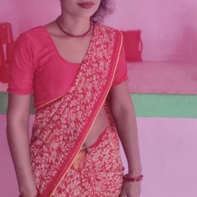 Eshna_Dabral Stripchat Model