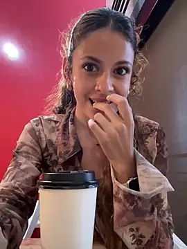 alana15 Stripchat Model